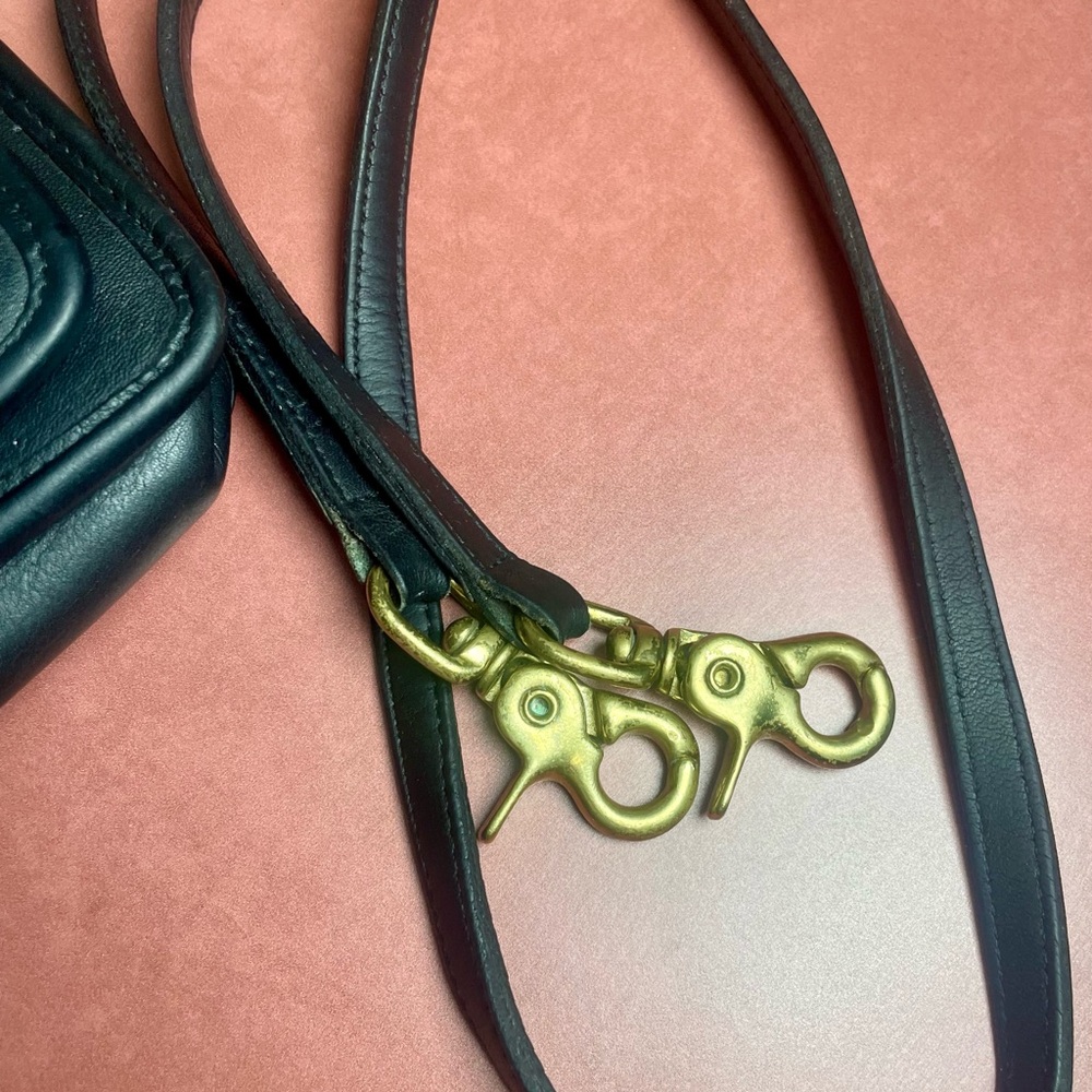 Coach Station Pre94 Original Tag #0059-309
9" (L) x 9" (H) x 2 1/2" (W) - Picture 5 of 17